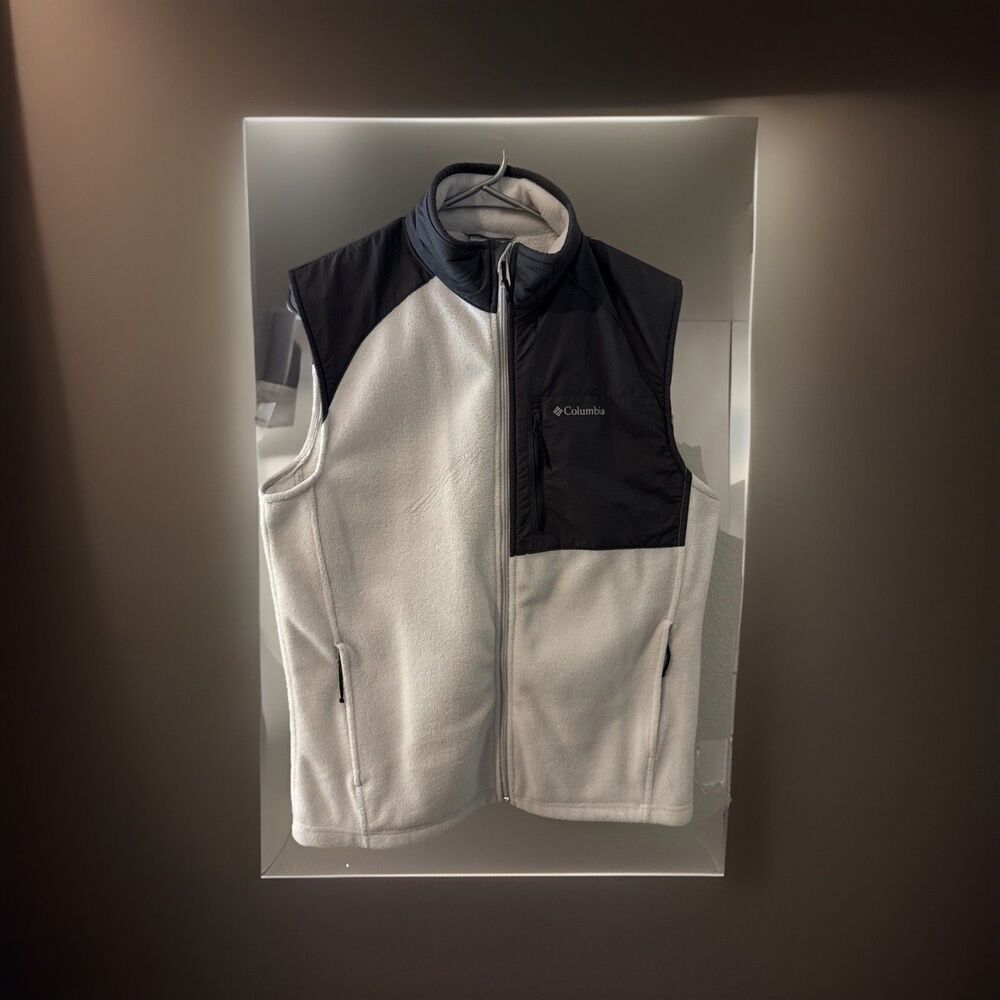Columbia two-tone fleece vest, Men Size S